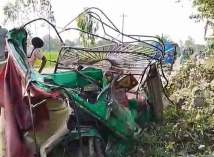 মর্মান্তিক সড়ক দুর্ঘটনা : তিন পরিবারের ঈদের আনন্দ মাটি