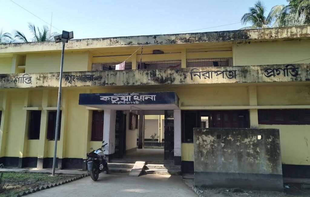 পুলিশকে কুপিয়ে দুর্ধর্ষ আসামি ছিনতাই
