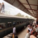 রেলওয়ে ব্রিজের ধাক্কায় প্রাণ গেল যুবকের