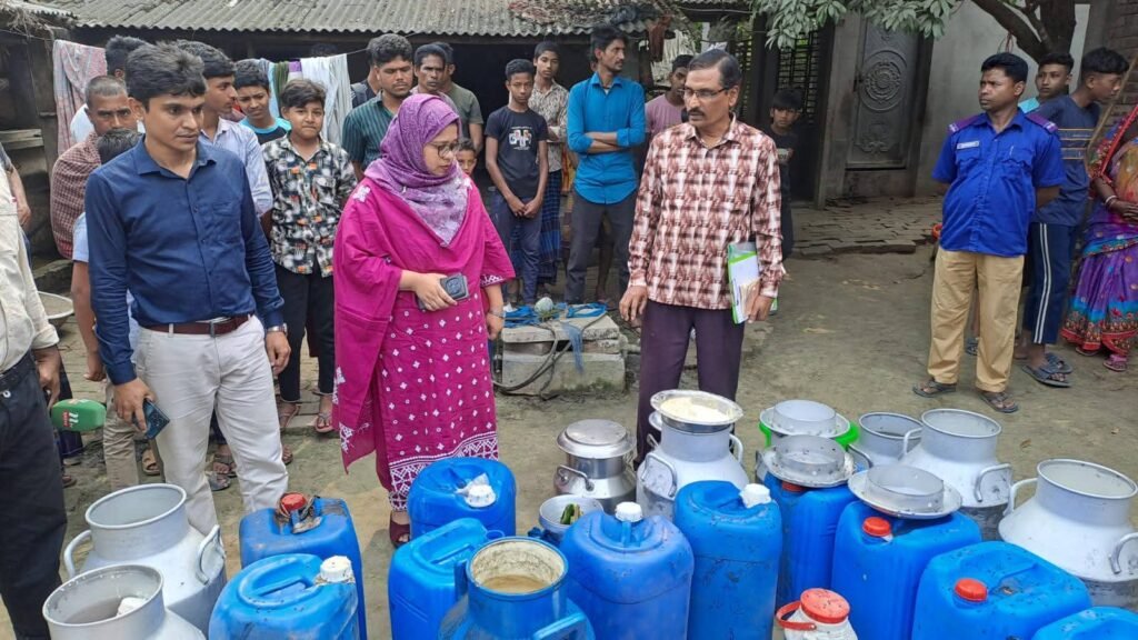যশোরে ভেজাল দুধ তৈরির অপরাধে ৬জন আটক
