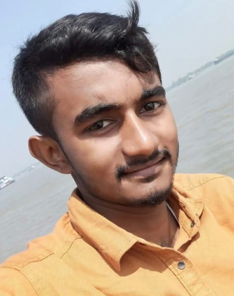 যশোরে ‘নিখোঁজ’ গ্রামীণফোন কর্মী উদ্ধার: নেপথ্যে ৪ লাখ টাকা নিয়ে পালানোর অভিযোগ