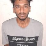 টিবি ক্লিনিক এলাকার রনি পিস্তল ও বোমা সহ আটক