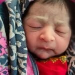 আশ্রয় দিয়ে বিপাকে : ১মাসের দুধের শিশু নিয়ে পালালো কিশোরী