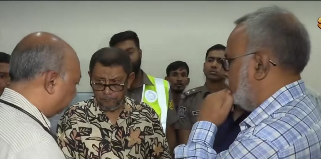 আজ থেকে দেশজুড়ে বেসরকারি ক্লিনিক ও ডায়াগনস্টিক সেন্টারে চিরুনি অভিযানের ঘোষণা স্বাস্থ্যমন্ত্রীর