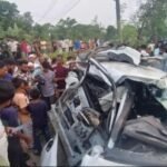 সুন্দরবন এক্সপ্রেসের ধাক্কায় উড়ল প্রাইভেটকার: ৪ ক্রিকেটার আহত