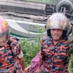 বাস উল্টে খাদে: প্রাণ গেল ইতি চক্রবর্তীর : আহত ৩