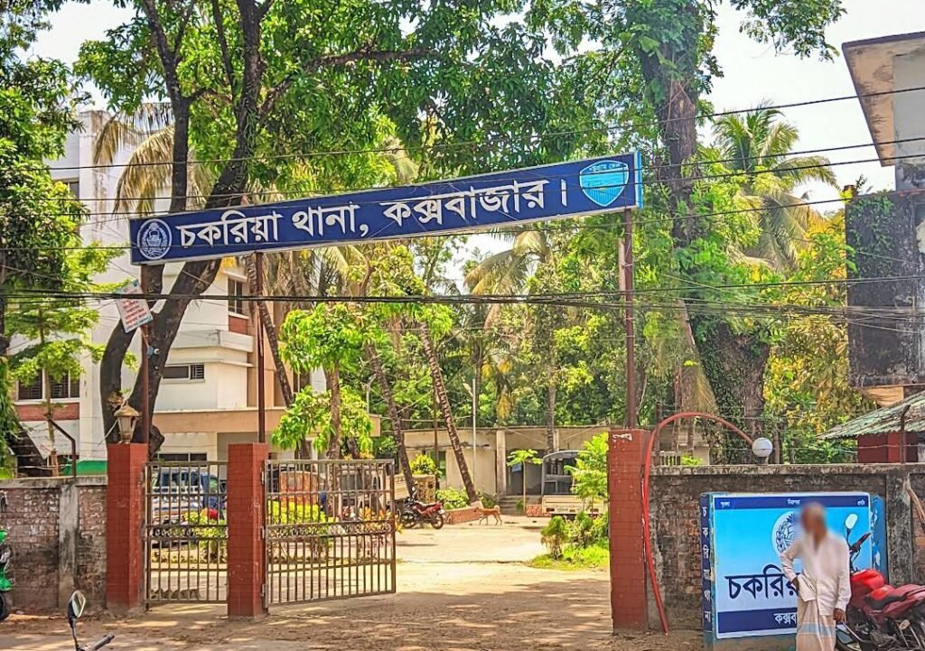 বাসের ধাক্কায় দুই বন্ধুর করুণ মৃত্যু