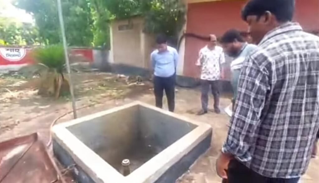 তেল নেই বলে পাম্প বন্ধ,অভিযানে মিলল হাজার হাজার লিটার জ্বালানি!