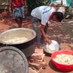 প্রিয় স্যান্ডির স্মরনে ৫০০পথ কুকুর পেলো ভাত-মাংস