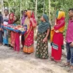 মৃত সন্তান কোলে রাজপথে মা : পাষণ্ড প্রেমিকের বিচারের দাবি