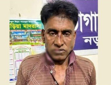 তৃতীয় শ্রেণির ছাত্রীকে ধর্ষণের অভিযোগ: অভিযুক্ত আলী মোল্যা গ্রেপ্তার