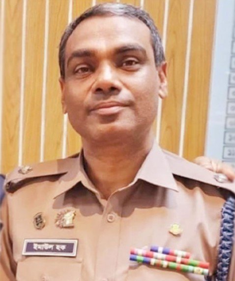 যশোরের সাবেক ডিবি ওসির ‘জুয়া’ মিশন : ৩২লাখ টাকা লেনদেনের দায়ে এবার বদলি!