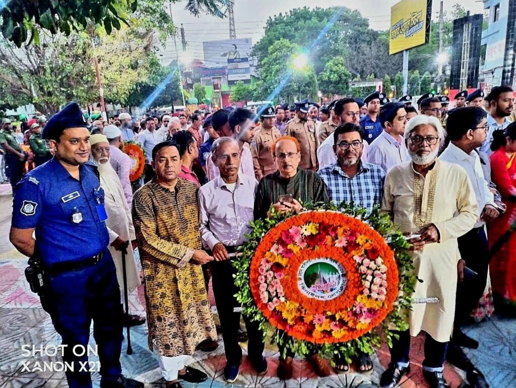 শহীদ স্মরণে ঝিনাইদহ প্রেসক্লাবের শ্রদ্ধা নিবেদন