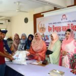 যশোরে পুনাক-এর ঈদ উপহার পেলেন আউটসোর্সিং কর্মচারীরা