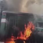 চলন্ত ট্রেনে আগুনের লেলিহান শিখা