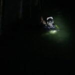 পদ্মার ৩০ফুট গভীরে সৌহার্দ্য পরিবহনের বাস : দরজা-জানালা খুলতে পারছেন না ডুবুরিরা