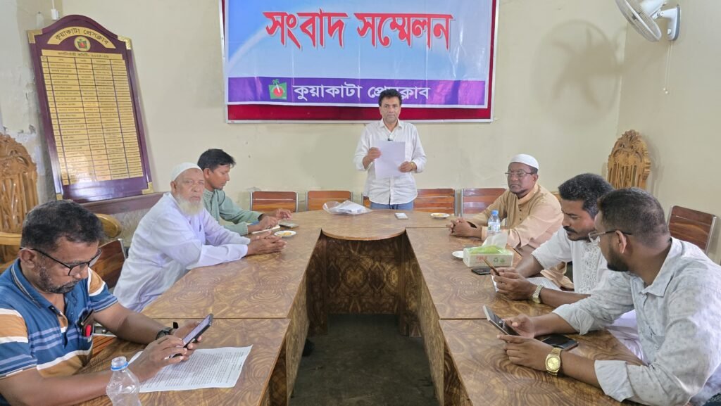 যুব উন্নয়ন কর্মকর্তার জমি দখল করে ঘর নির্মাণের অভিযোগ