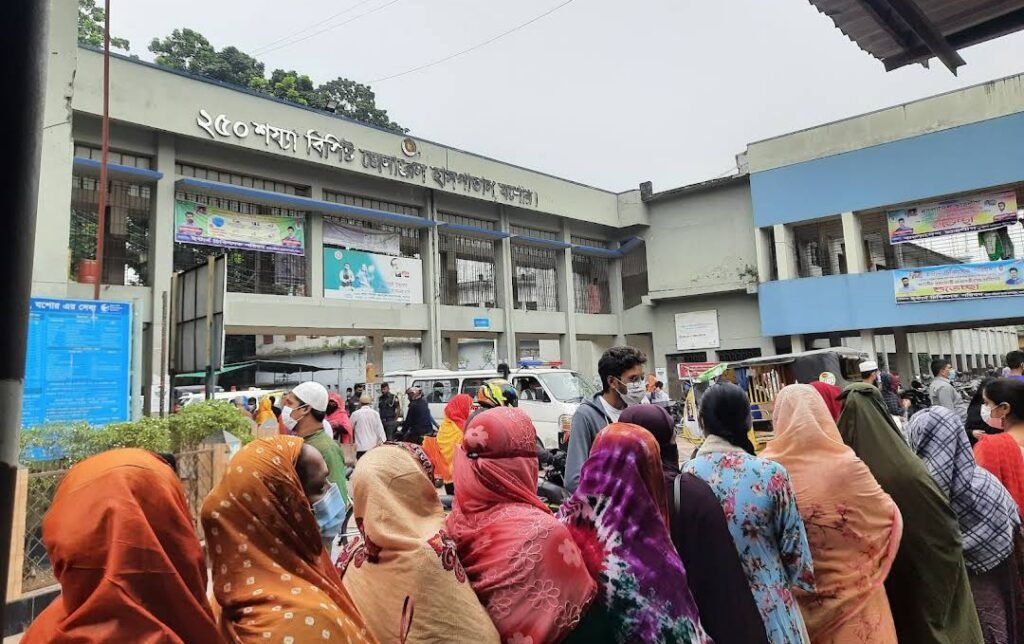 ওষুধের ‘সাপ্লাই নেই’ কিন্তু কালোবাজারে সবই আছে !