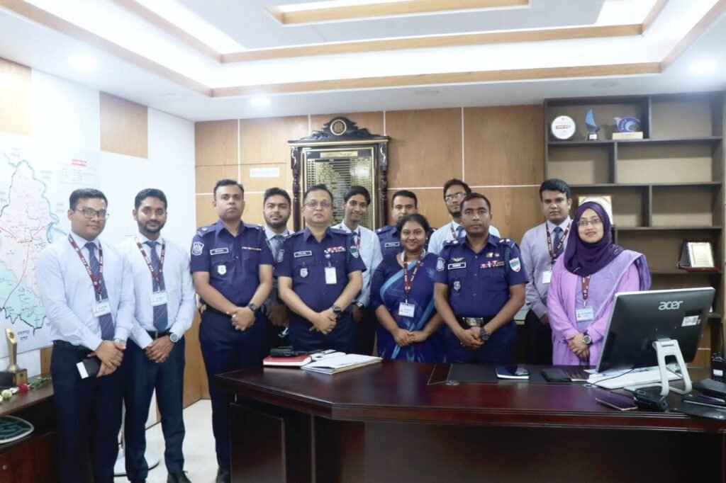 মাঠ পর্যায়ের পুলিশিং সম্পর্কে জানলেন বুনিয়াদি কোর্সের প্রশিক্ষণার্থীরা