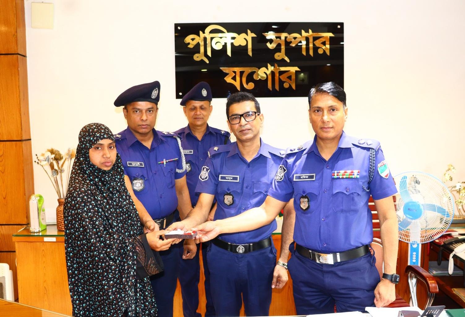 এবার হারিয়ে যাওয়া স্বর্ণালংকার উদ্ধার পুলিশ