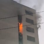 রাজধানীর বনানীতে বহুতল ভবনে ভয়াবহ আগুন
