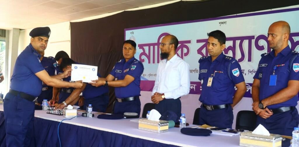 চৌগাছা থানার দুই পুলিশ সদস্যকে পুরস্কার