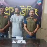 ২০১৬সালেও অস্ত্রসহ ধরা পড়েছিলেন তন্বী ইলেকট্রনিকসের মালিক আলী