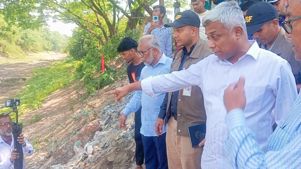 জিয়া খাল পরিদর্শন করলেন প্রতিমন্ত্রী অনিন্দ্য ইসলাম অমিত