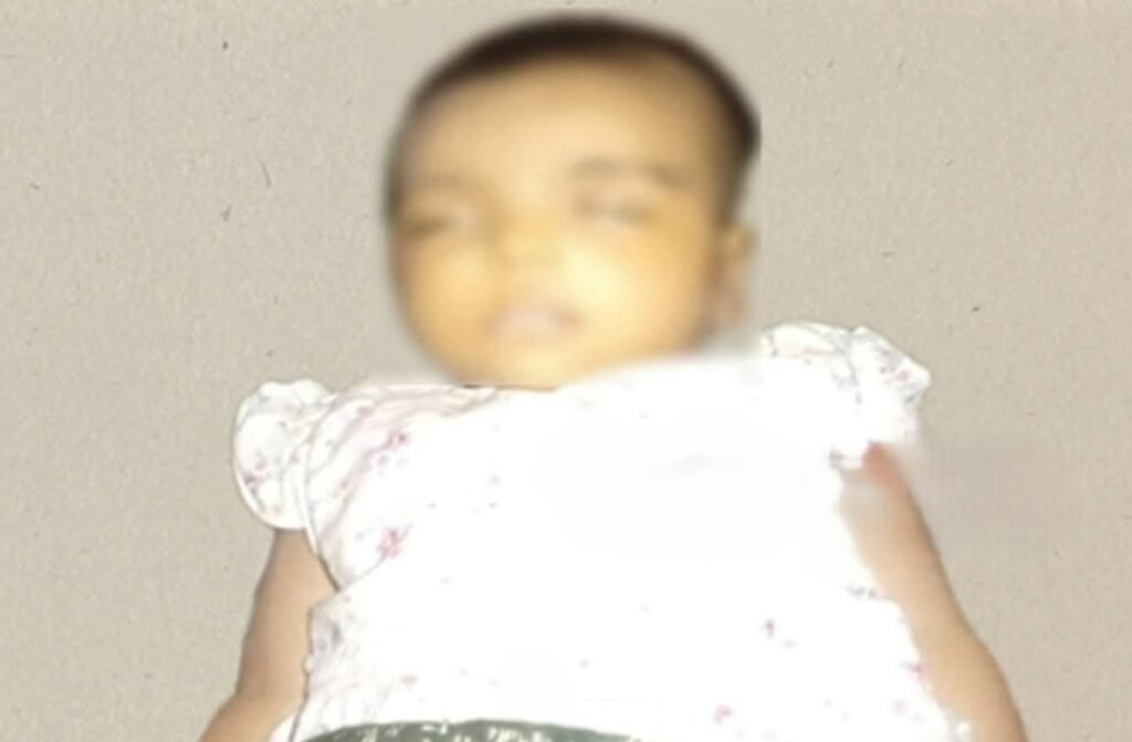 চা দিতে দেরি হওয়ায় ২ মাসের শিশুকে আছাড় মেরে হত্যা !