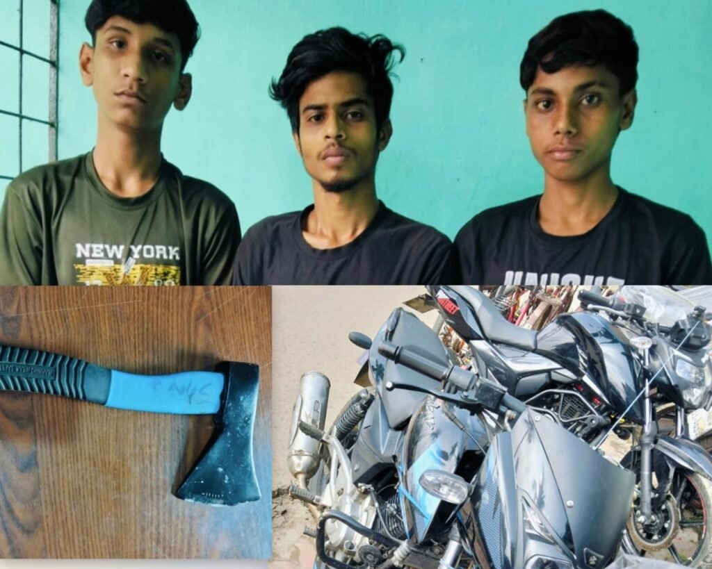 যশোরে চিহ্নিত সন্ত্রাসী গ্রুপের ৩ সদস্য আটক