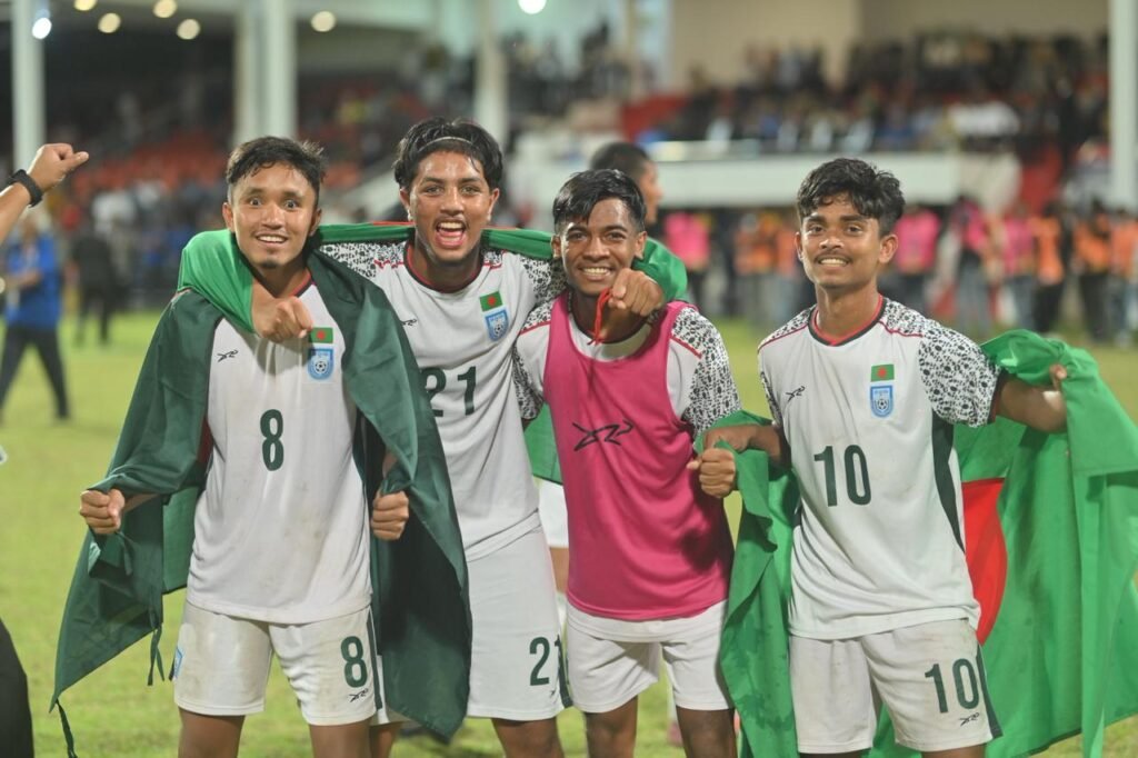 সাফ অনূর্ধ্ব-২০ চ্যাম্পিয়ন হয়ে ইতিহাস গড়ল বাংলাদেশ