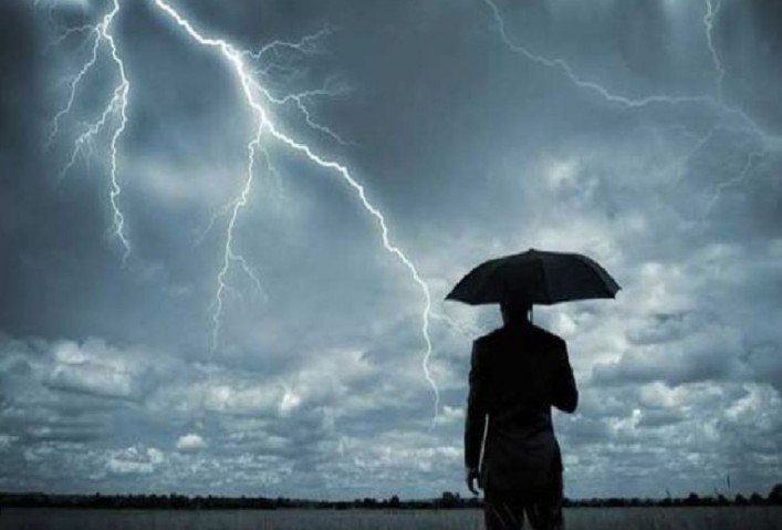 যশোরে বজ্রপাতে দুই কৃষকের মৃত্যু