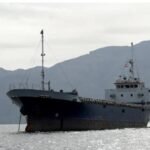 চীনকে চরম হুঁশিয়ারি দিয়ে হরমুজ প্রণালিতে যুদ্ধজাহাজ মোতায়েন