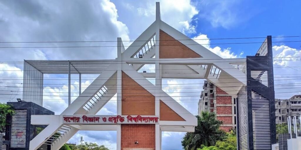 যবিপ্রবিতে নিম্নমানের সড়ক নির্মাণের অভিযোগে স্মারকলিপি প্রদান