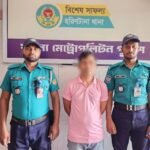 খুলনায় ৭০ বোতল এসকাফসহ সাতক্ষীরার মাদক ব্যবসায়ী আটক