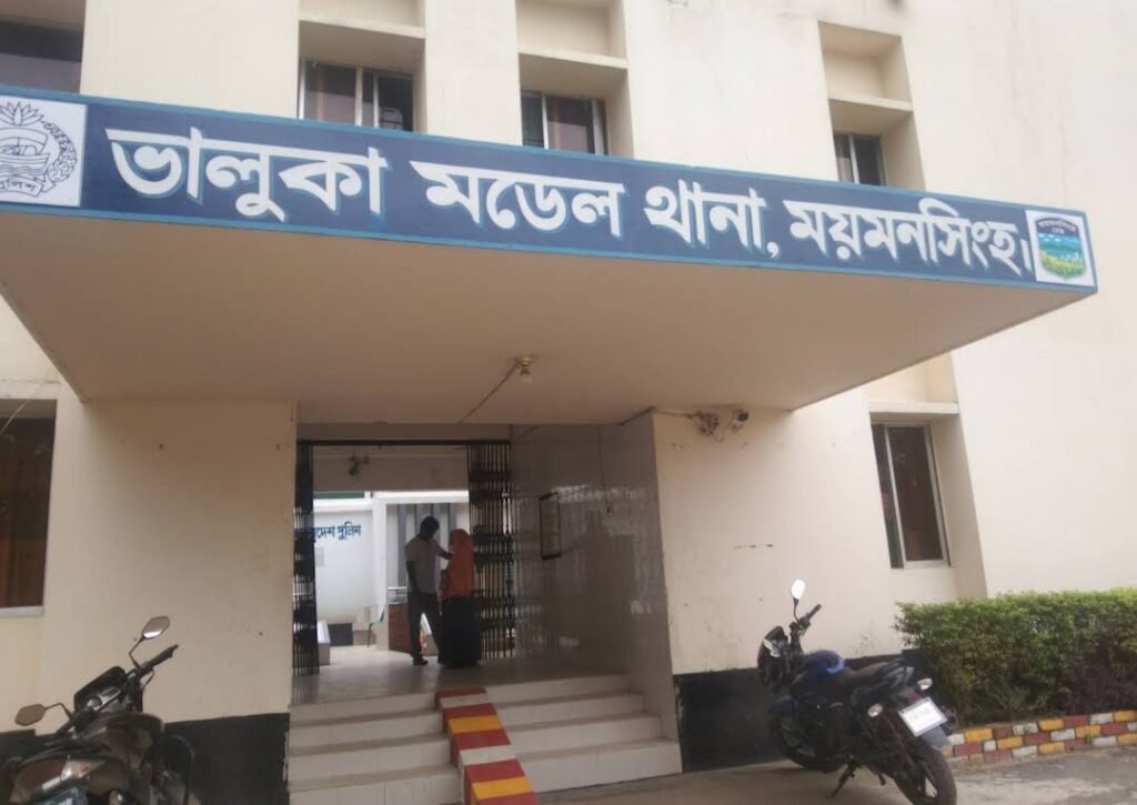 ছেলের গুলিতে বাবা গুলিবিদ্ধ