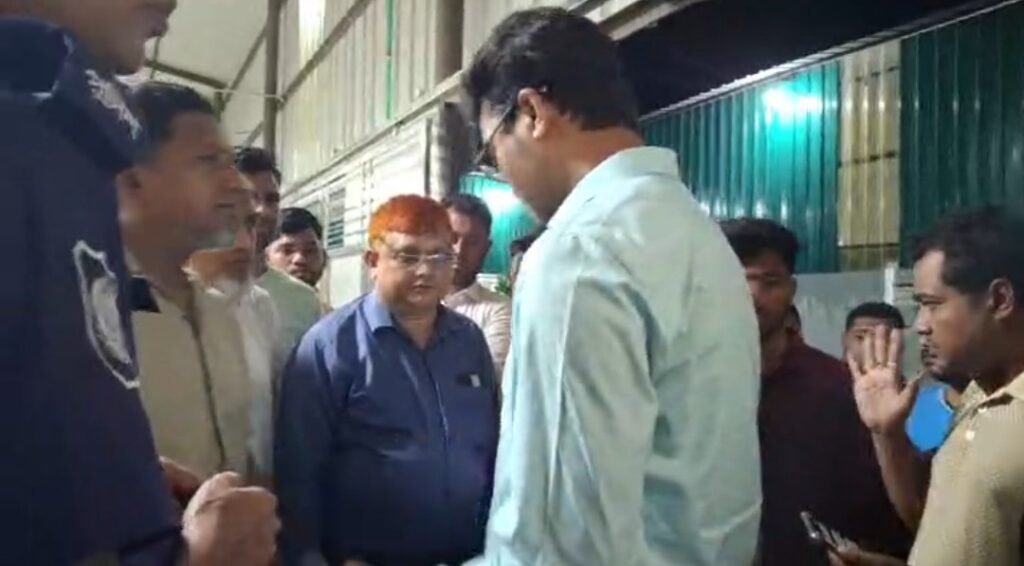 যৌথ বাহিনীর অভিযানে উত্তপ্ত পরিস্থিতি : ম্যাজিস্ট্রেটের পথরোধ!